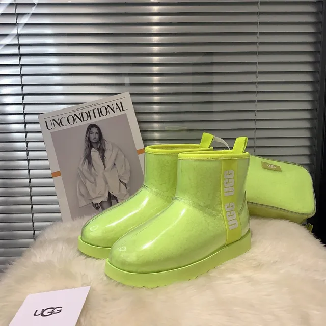 UGG Classic Mini Neon Lime Green 透明雪靴 4