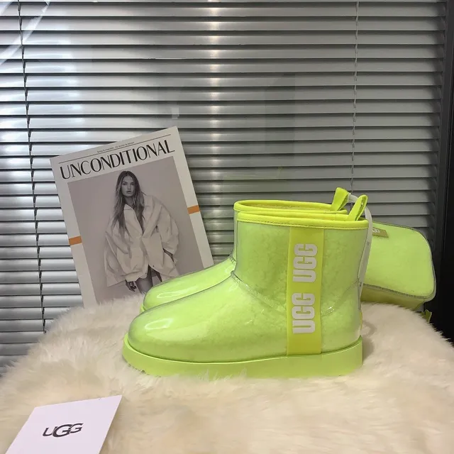UGG Classic Mini Neon Lime Green 透明雪靴 5