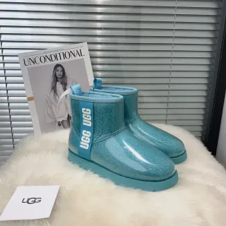 UGG Classic Mini 半透明水蓝色雪靴