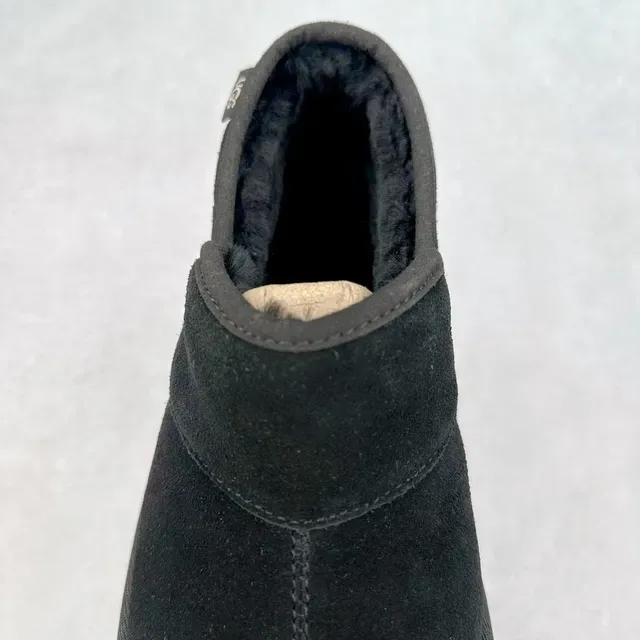 UGG Tasman 黑色羊毛绒鞋面 休闲鞋 5