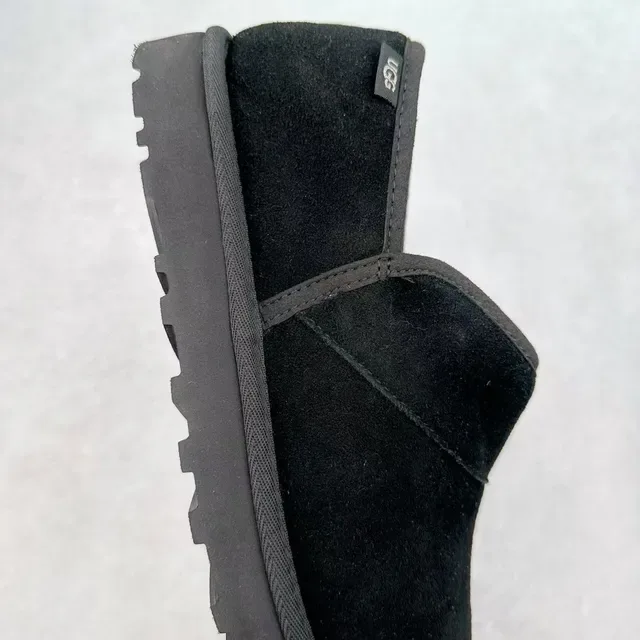 UGG Tasman 黑色羊毛绒鞋面 休闲鞋 6