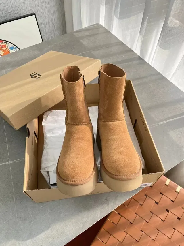 UGG Tasman Brown Beige Platform Sole Suede Upper Ankle Boots 2