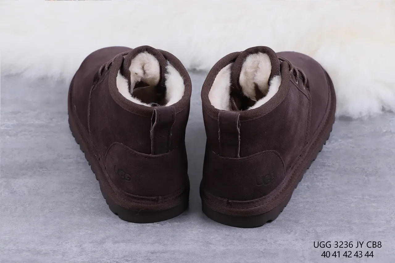 UGG Tasman Botas de Nieve Marrón de Ante con Forro de Borrego y Cordones 8