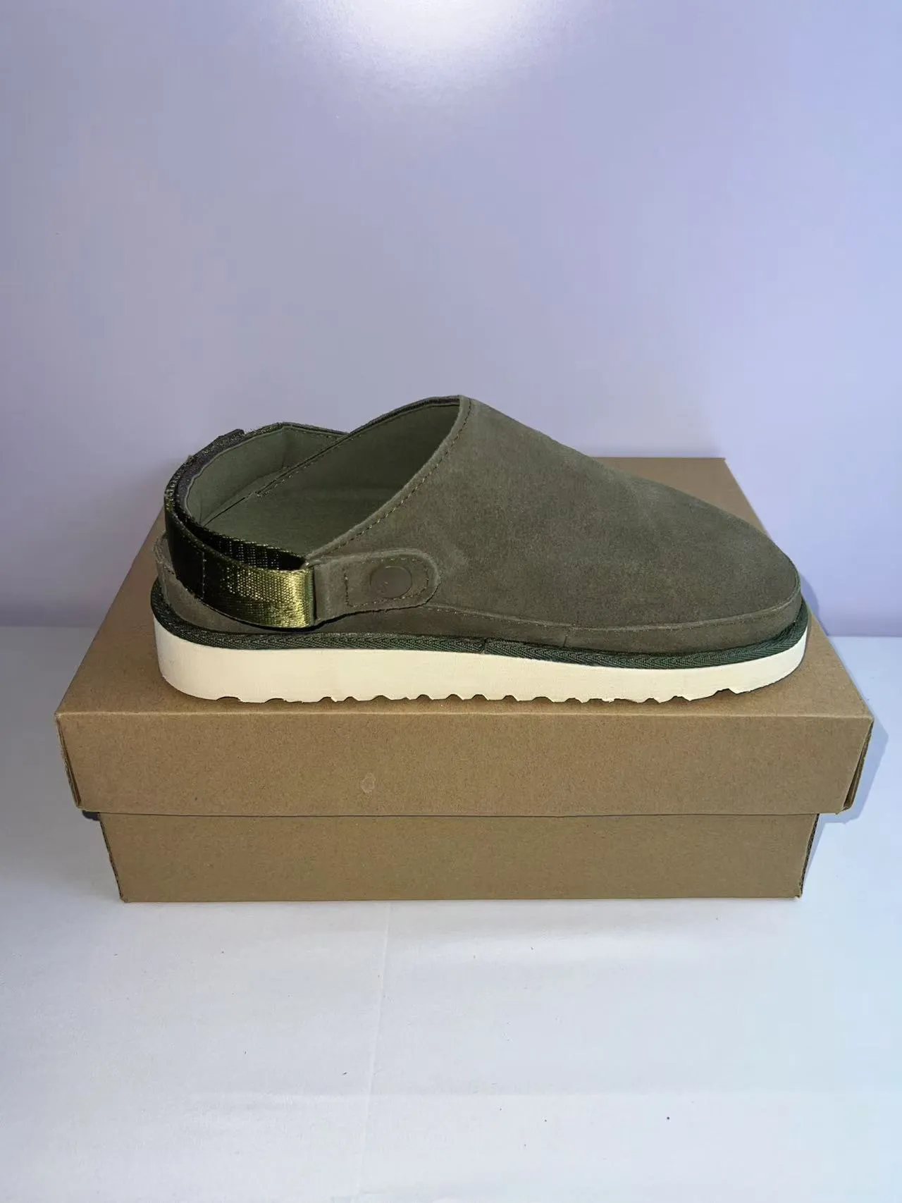UGG Tasman 橄榄绿麂皮木屐 2
