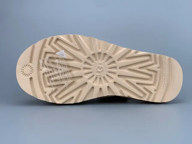 Sandales casuales à plateforme style Tasman en beige à double bride 5