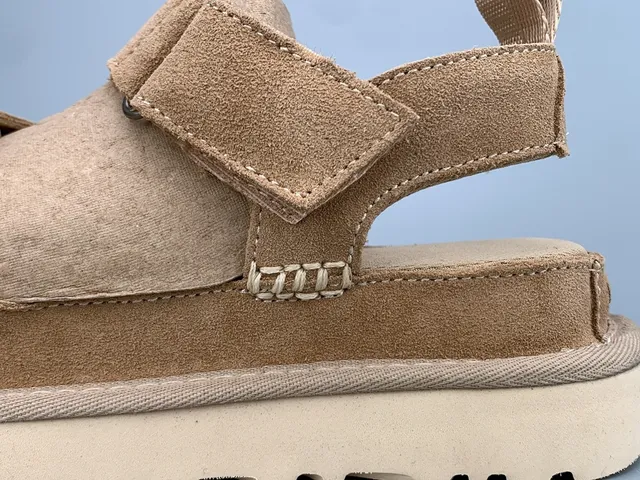 Sandales casuales à plateforme style Tasman en beige à double bride 7