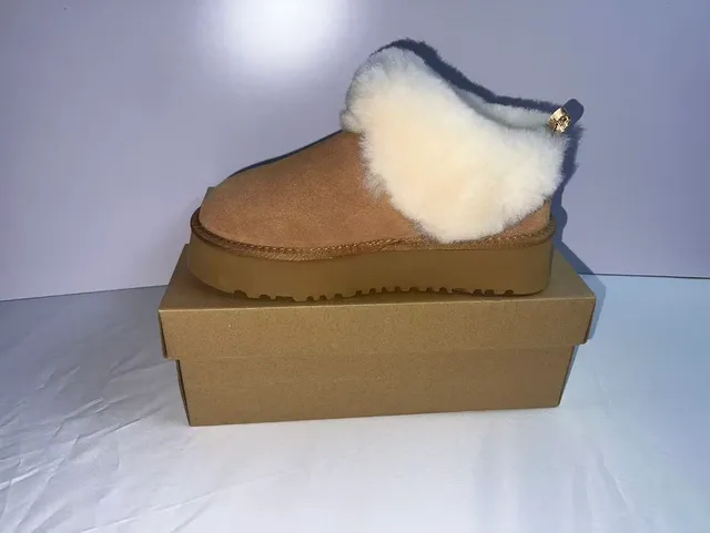 UGG Tasman Tan भेड़िया फर वाली प्लेटफॉर्म स्नो बूट 4