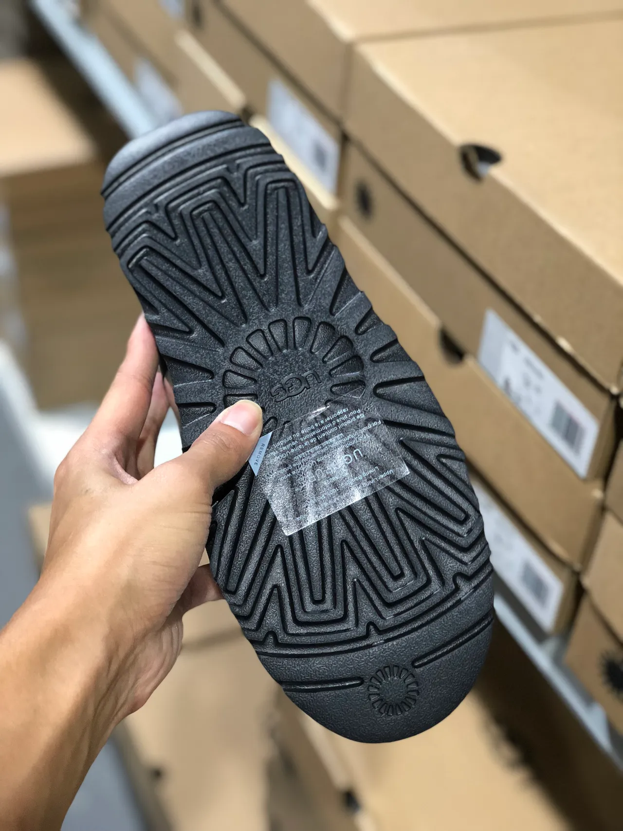 UGG Ultra Mini 透明羊毛雪靴 2