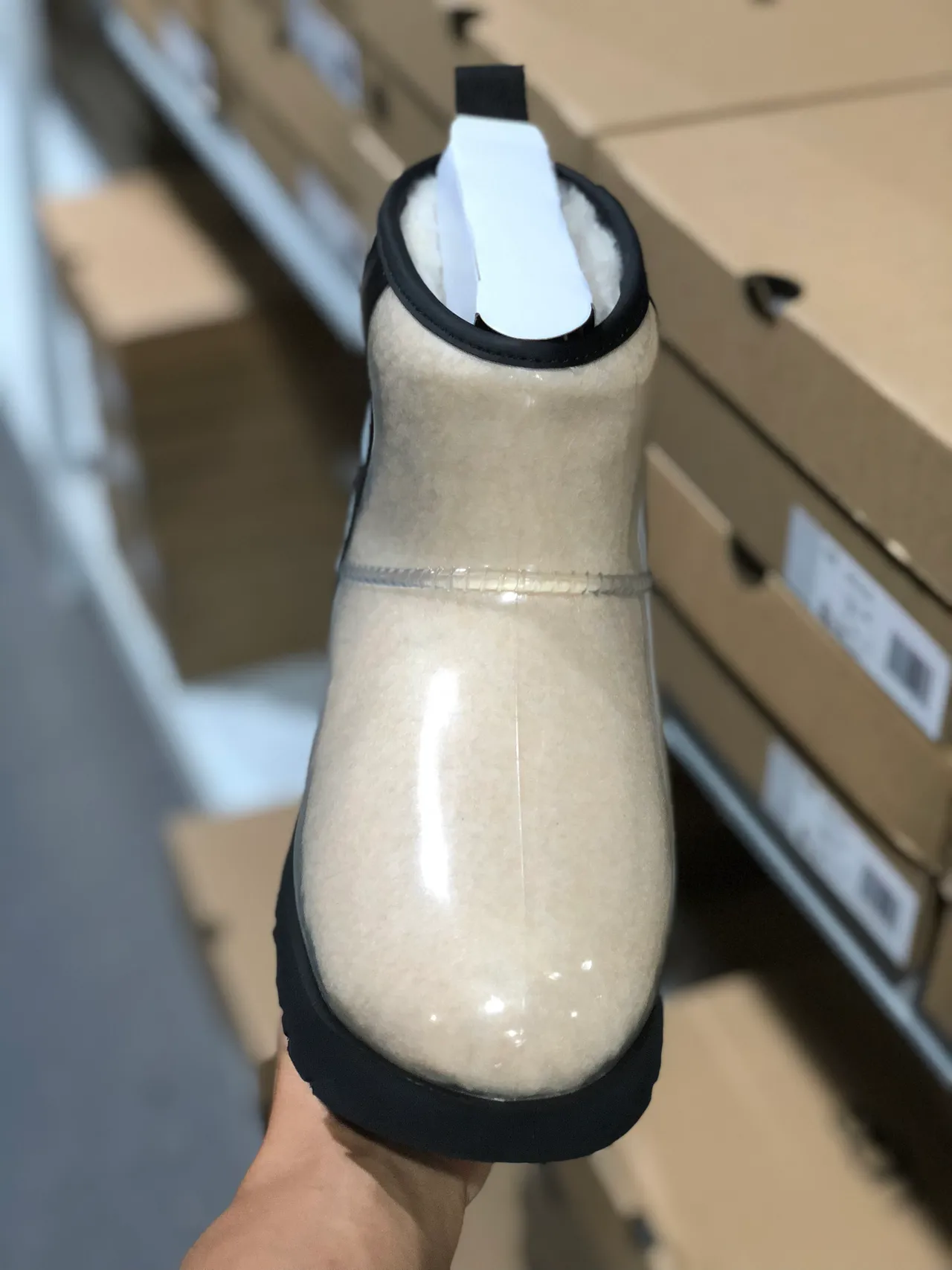 UGG Ultra Mini 透明羊毛雪靴 5