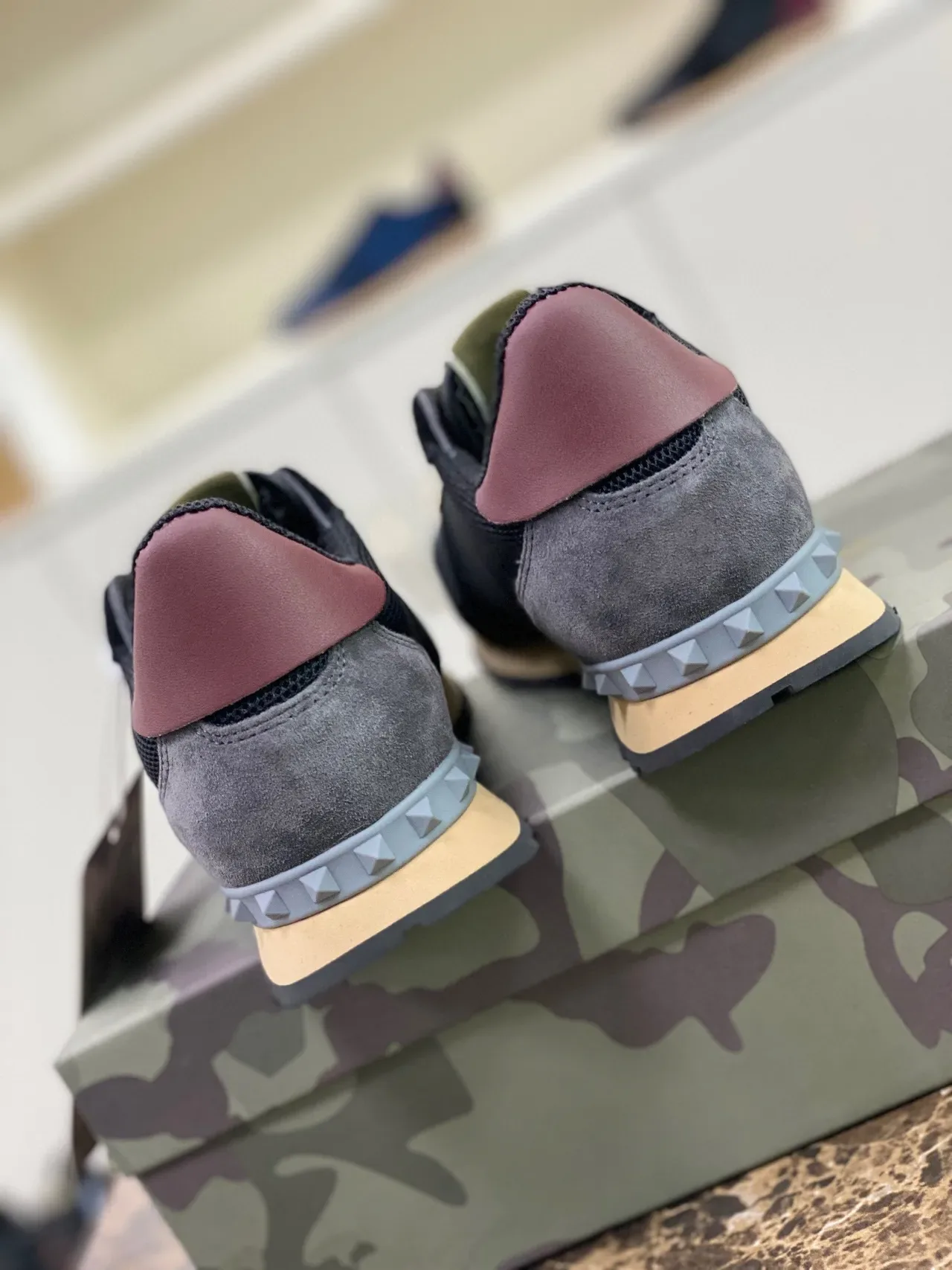 Valentino Noir Beige Maille Et Daim Supérieur Talon Spiked Caoutchouc Sneakers Lifestyle 7
