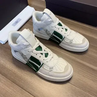 Valentino Garavani VLTN সাদা এবং সবুজ হাই-টপ লাইফস্টাইল স্নিকার