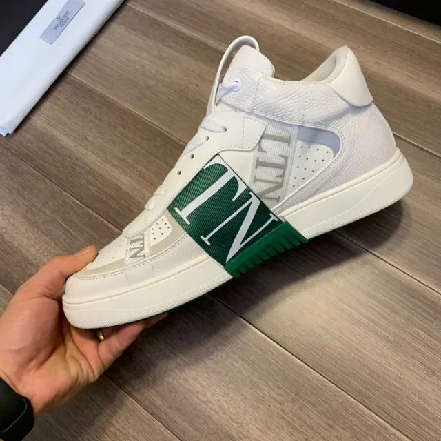 Valentino Garavani VLTN Zapatillas Lifestyle Blancas y Verdes de Tiro Alto 3
