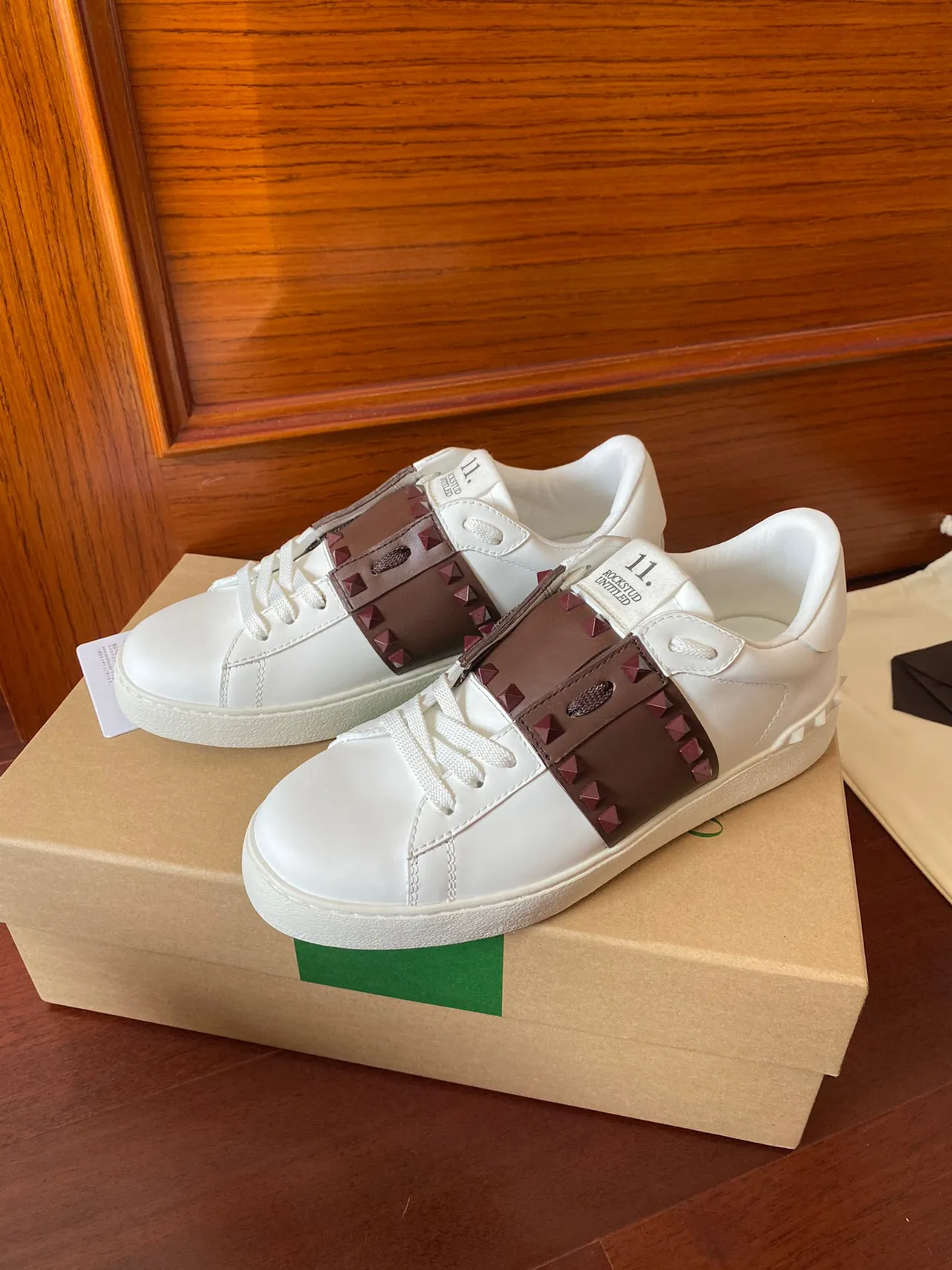 Valentino Rockstud Branco Marrom Couro Tira Stud-Accented Estilo de Vida Tênis 3