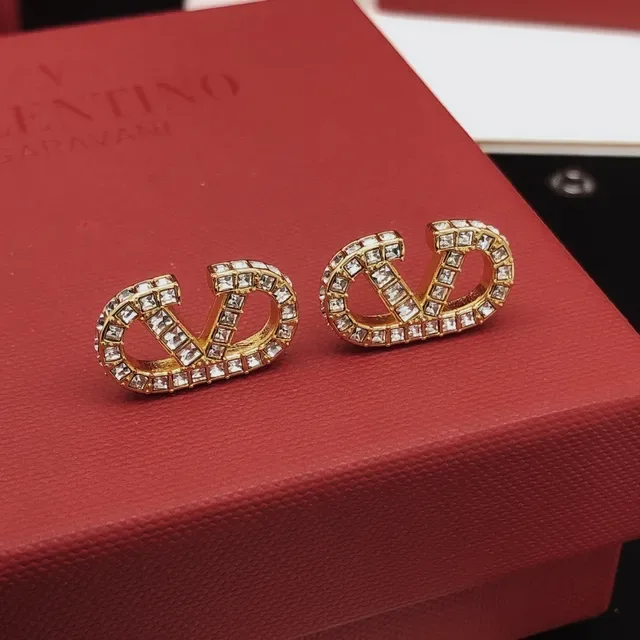 Valentino VLTN 镶嵌水晶金色耳钉 9