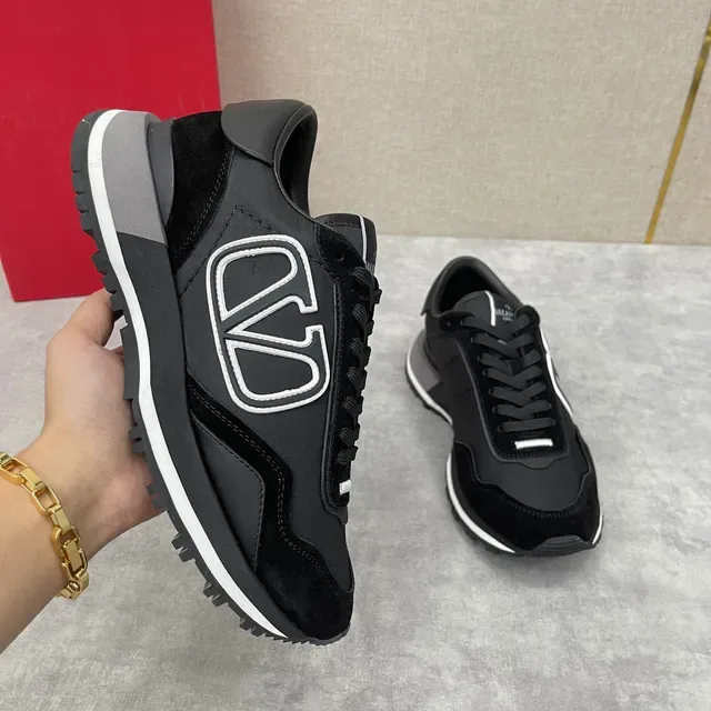 Valentino VLTN Runner 黑灰银生活方式运动鞋 6