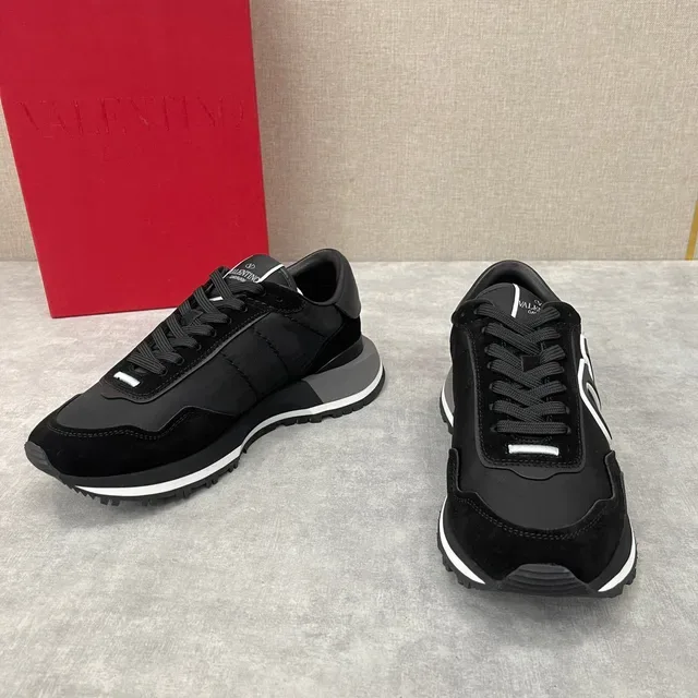 Valentino VLTN Runner 黑灰银生活方式运动鞋 7