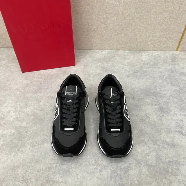 Valentino VLTN Runner 黑灰银生活方式运动鞋 9