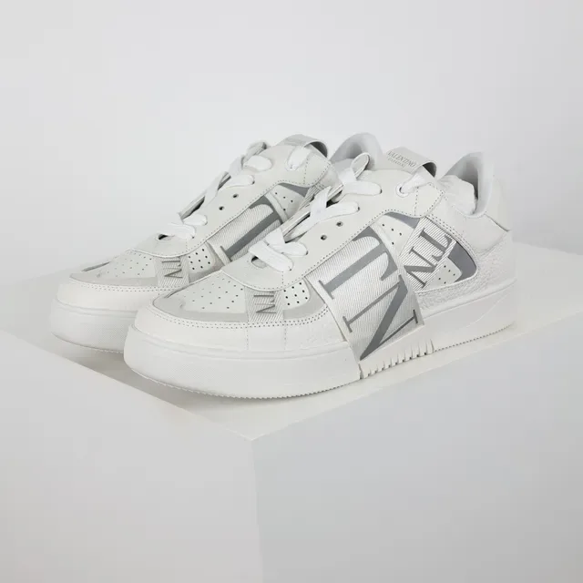Valentino VLTN Sneaker White Gray Low-Top Pebbled Leather Lifestyle Sneakers 2