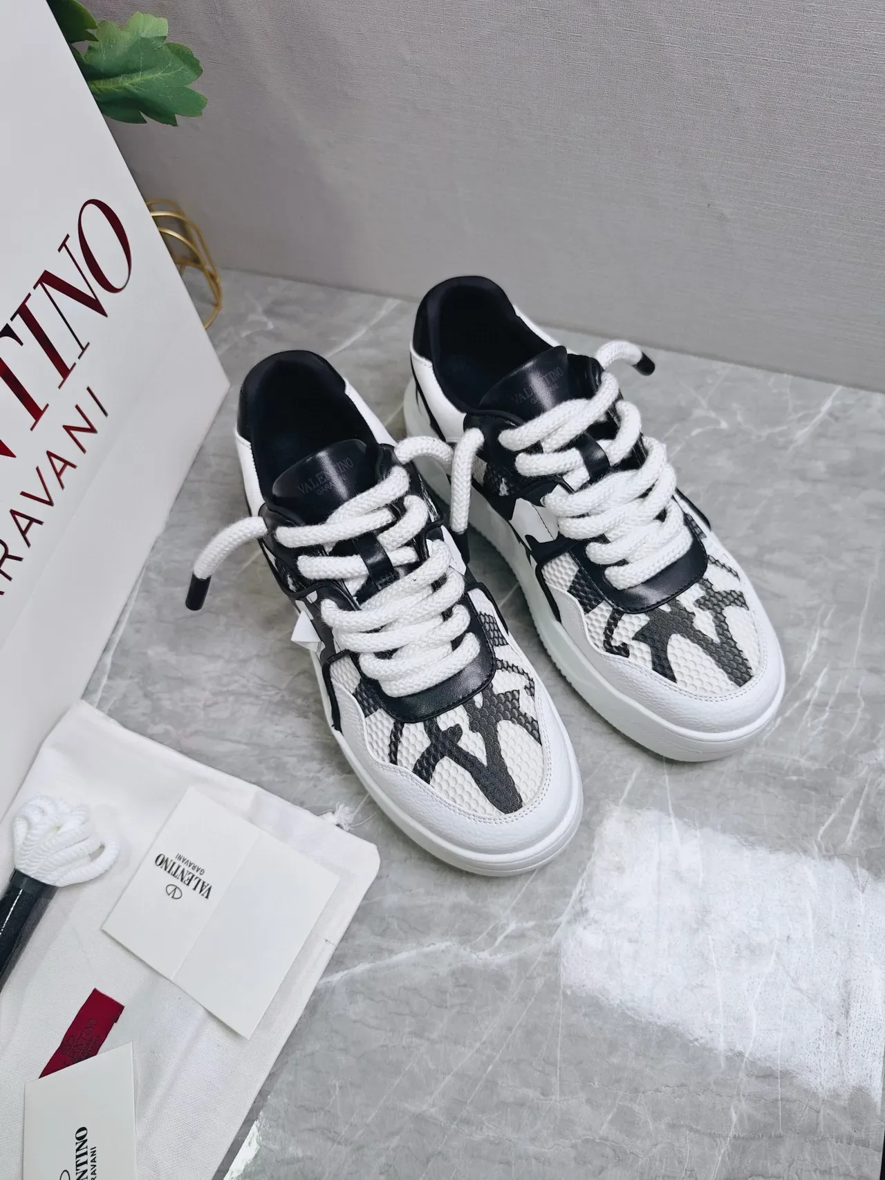 Valentino White Black Chunky Platform Sole Mesh And Leather Paneling Lifestyle Sneakers 3