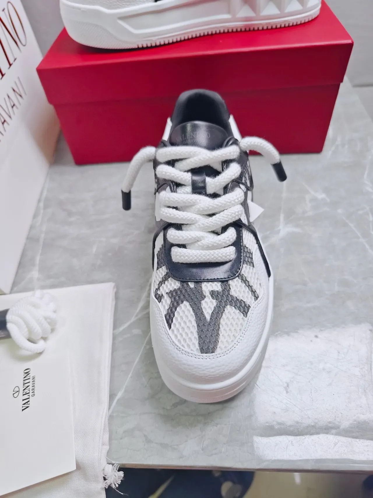 Valentino White Black Chunky Platform Sole Mesh And Leather Paneling Lifestyle Sneakers 8
