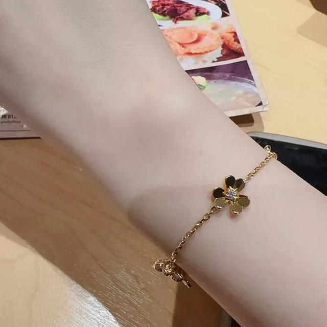 Van Cleef & Arpels Alhambra पाँच मोटिफ्स सोने और डायमंड ब्रेसलेट 8