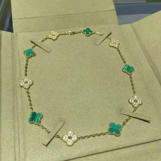 Van Cleef & Arpels Alhambra Malachite and Pavé Diamond Four-Leaf Clover Necklace