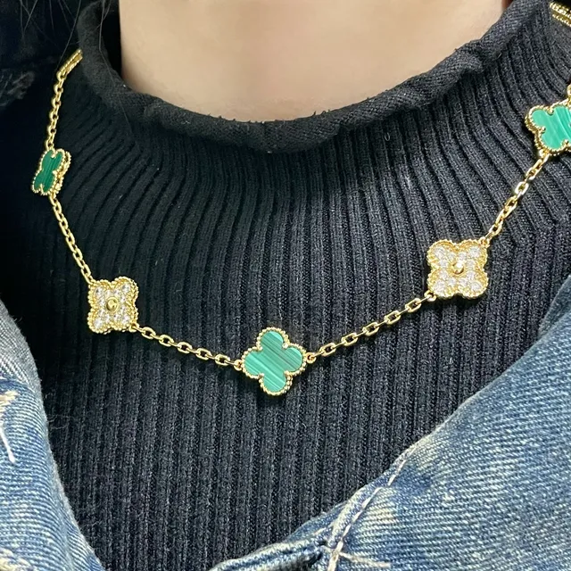 Van Cleef & Arpels Alhambra मलाशाइट पव डायमंड चारपत्ती क्लोवर हार 8