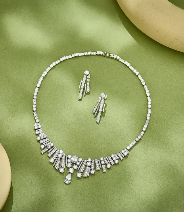 Van Cleef & Arpels 几何 Pavé 钻石 多层耳环 6