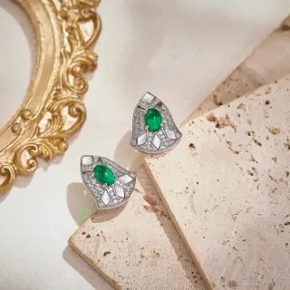 Van Cleef & Arpels Green White Asymmetrical Leaf-Shaped Cabochon Gem Center Earrings