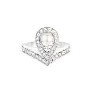 Van Cleef & Arpels Perlée 泪滴珍珠和钻石戒指