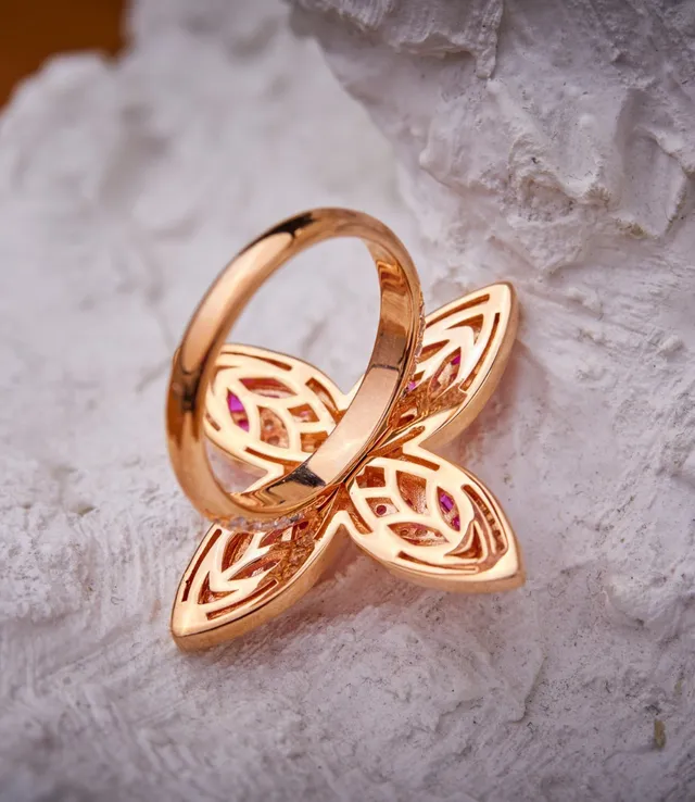 Van Cleef & Arpels গোলাপি সোনা ফুল-বাটারফ্লাই মোটিফ পাভে-সেট ডায়মন্ড রিং 5