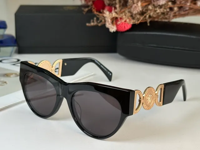 Versace Chain Reaction Beige Acetate Medusa Hardware lunettes de soleil 6