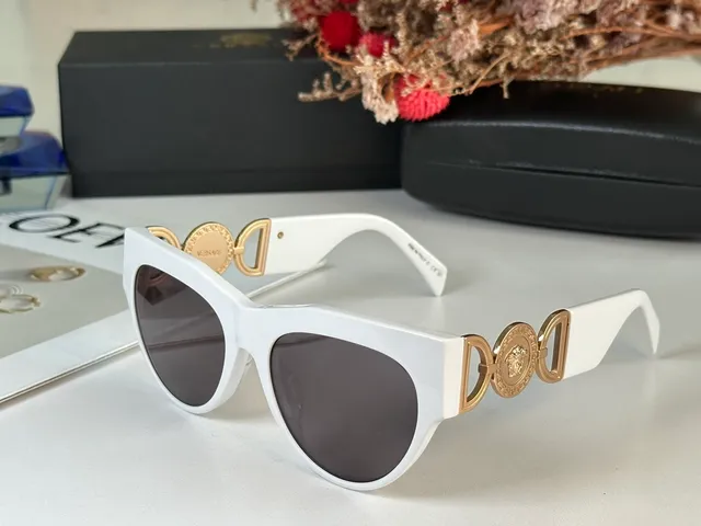 Versace Chain Reaction Beige Acetate Medusa Hardware lunettes de soleil 7