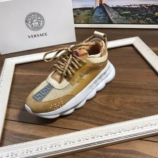 Versace Chain Reaction بيج وايت قاعدة منحوتة جزء علوي سويد شبكة مختلط حذاء رياضي سميك