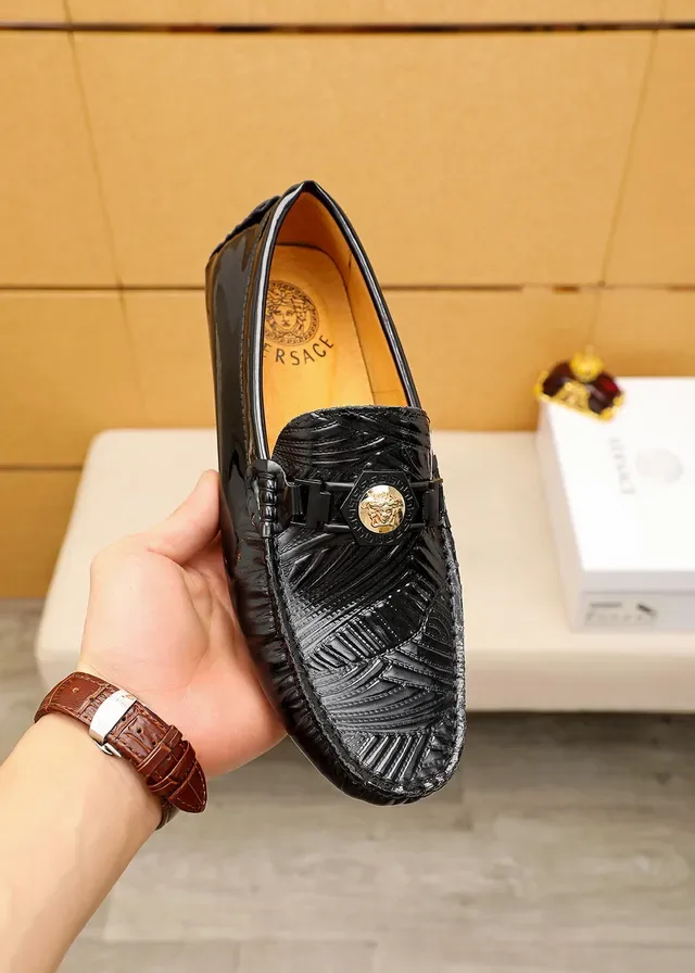 Versace Chain Reaction Black Gold Patent Leather Embossed Palm-Leaf Texture Loafer 8