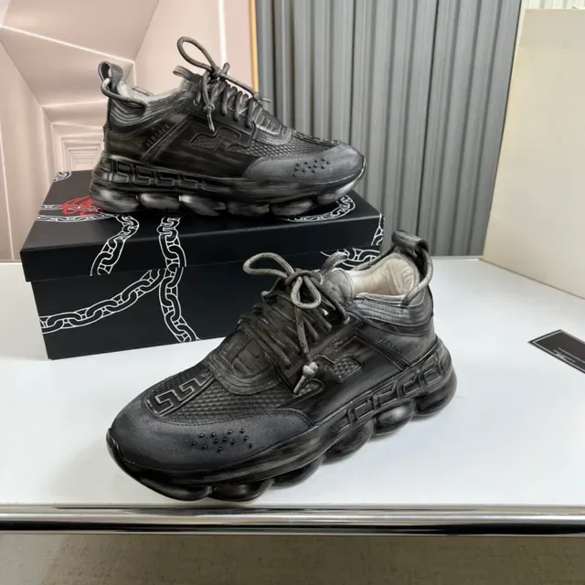Versace Chain Reaction Distressed Tênis Chunky Pretos 8