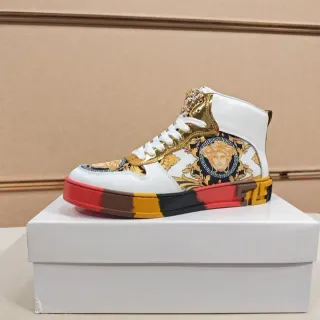 Versace Chain Reaction Medusa Baroque Print হাই টপ লাইফস্টাইল স্নিকার