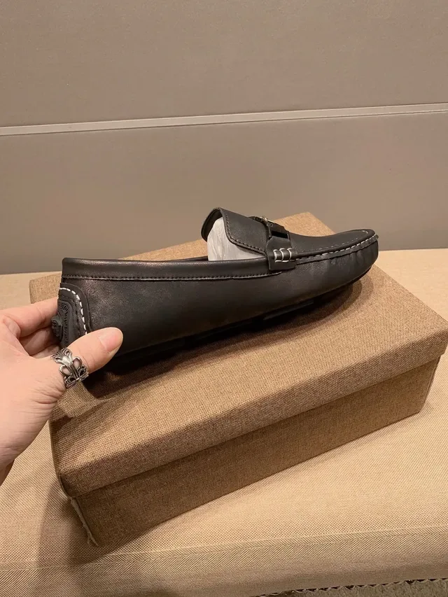 Versace Chain Reaction Medusa-Buckle Patinated Black Loafers 9