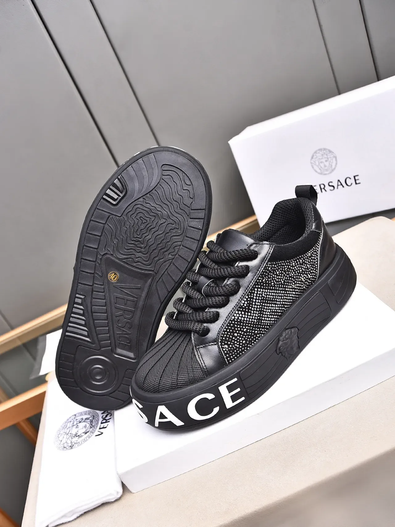 Versace Chain Reaction Zapatillas Lifestyle Negro Rhinestone Embellished 4