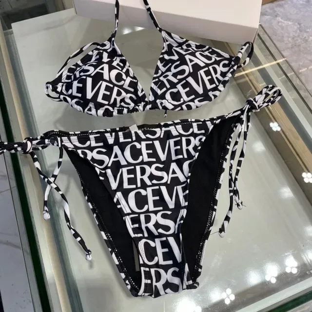 Versace Logo Print Top Halter Triangulaire Noir Blanc Maillot de Bain 3