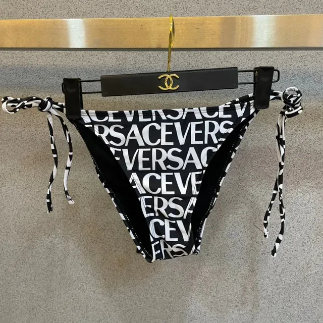Versace Logo Print Top Halter Triangulaire Noir Blanc Maillot de Bain 6