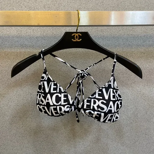 Versace Logo Print Top Halter Triangulaire Noir Blanc Maillot de Bain 9