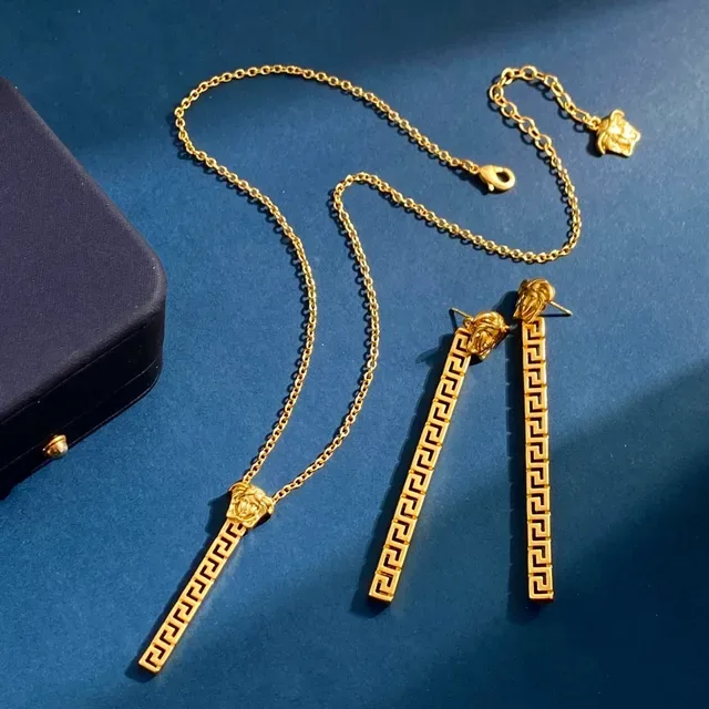 Versace Medusa Bar Greca पेंडेंट नेकलेस 7