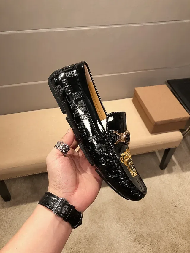 Versace Medusa Mocassins Preto Dourado Bordados 8
