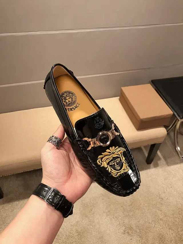 Versace Medusa Mocassins Preto Dourado Bordados 9
