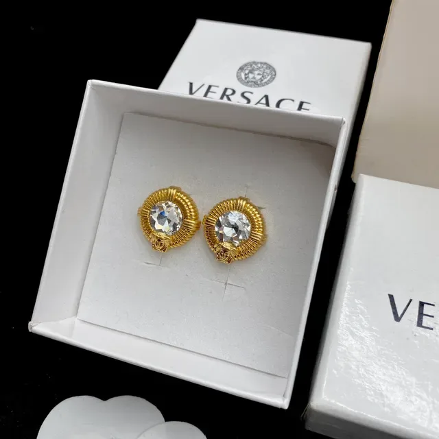 Versace Medusa أقراط Stud ذهب شفاف حافة منخرمة كريستال فاسيت مركز 5