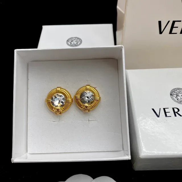 Versace Medusa أقراط Stud ذهب شفاف حافة منخرمة كريستال فاسيت مركز 6
