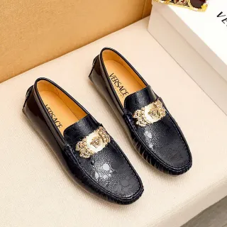 Versace Odissea 黑金鳄鱼纹漆皮 Medusa 扣头 五角星扣饰 乐福鞋