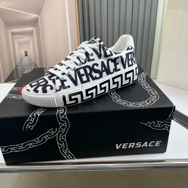 Versace Odissea sneakers lifestyle blanc et noir avec logo imprimé 1