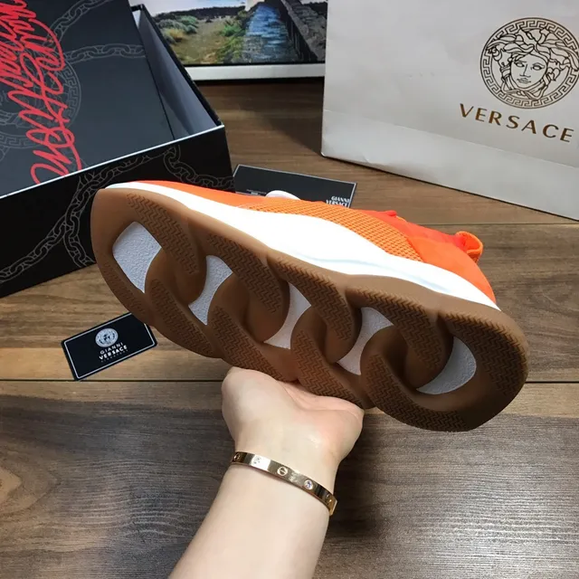 Versace Odissea حذاء رياضي أسلوب حياة برتقالي شبكي وسويدي 2
